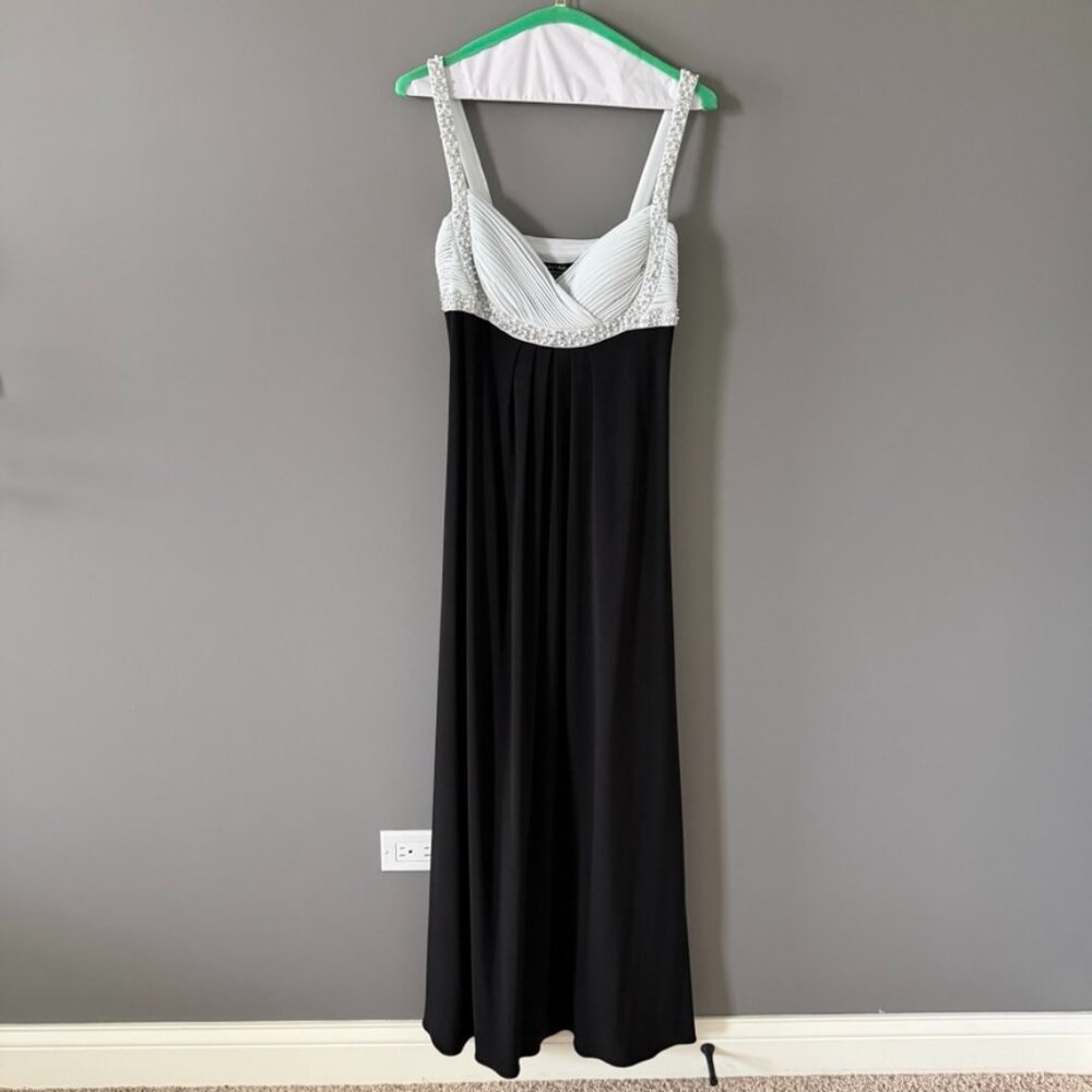 JS Boutique Formal Maxi Dress